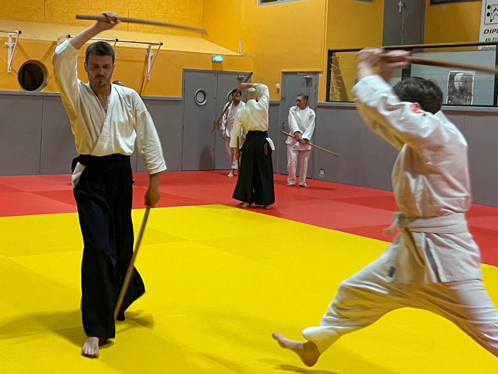 Cours adultes au dojo de Marcy